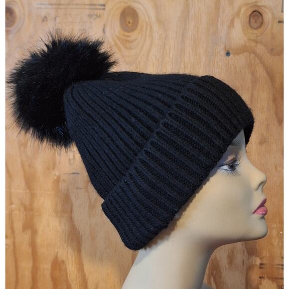 NWT Norla Canada Alpaca Wool Pom Beanie Anthropologie OS Black Winter Outdoor - Picture 2 of 8